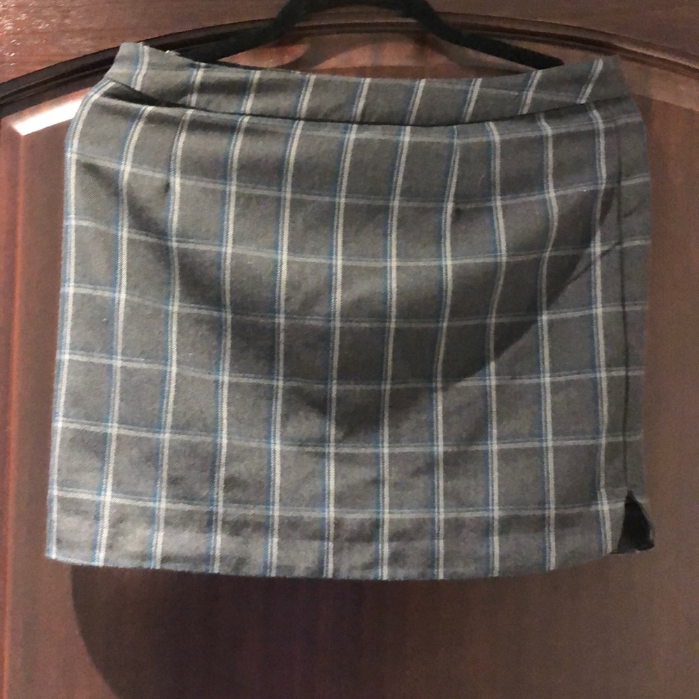 GAP grey plaid skirt